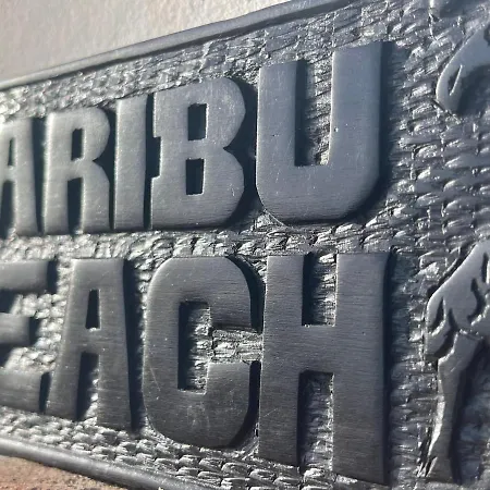 Karibu & Pool