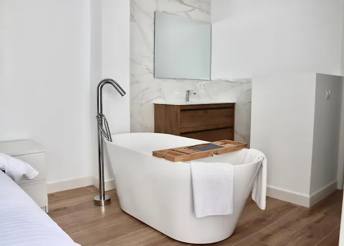 Karibu & Pool Tatil Evi Marbella