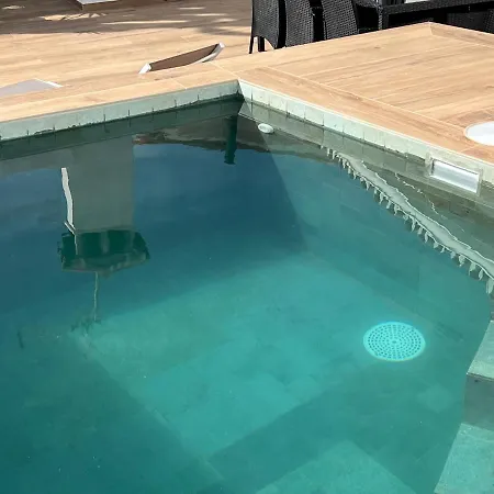펜션 Karibu & Pool